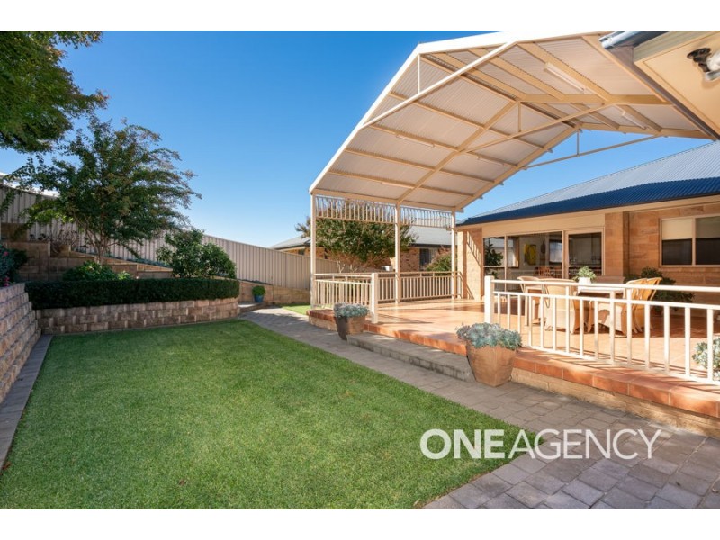 19 ATHERTON CRESCENT, Tatton NSW 2650