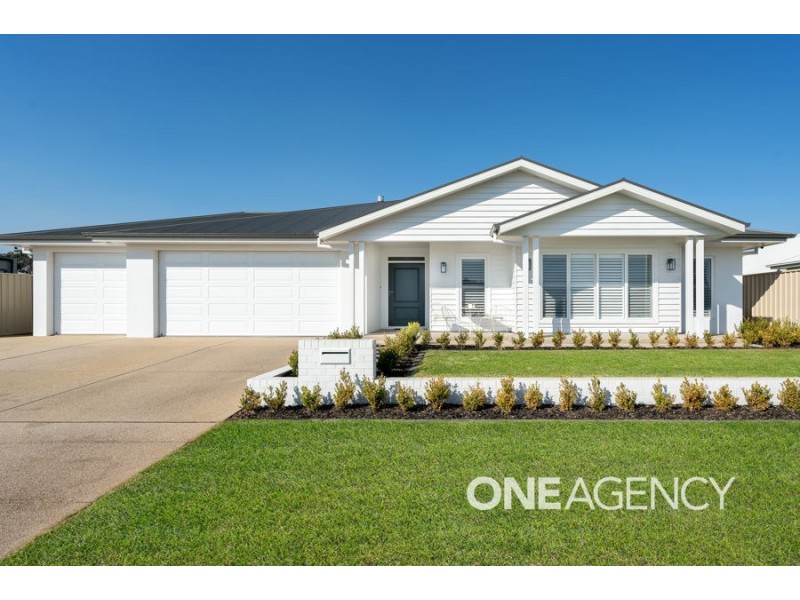 5 NELLYWANNA STREET, Gobbagombalin NSW 2650