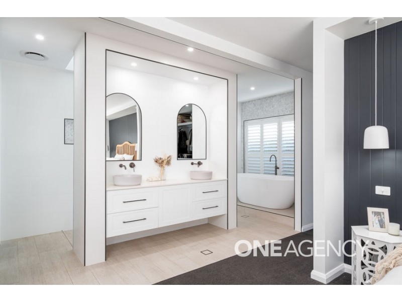 5 NELLYWANNA STREET, Gobbagombalin NSW 2650