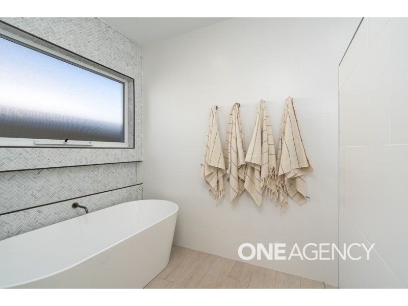 5 NELLYWANNA STREET, Gobbagombalin NSW 2650