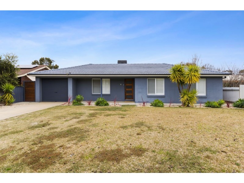 46 PUGSLEY AVENUE, Estella NSW 2650