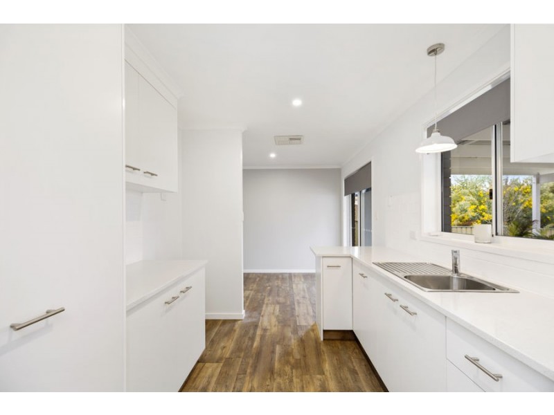 46 PUGSLEY AVENUE, Estella NSW 2650