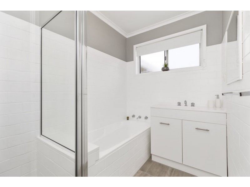 46 PUGSLEY AVENUE, Estella NSW 2650