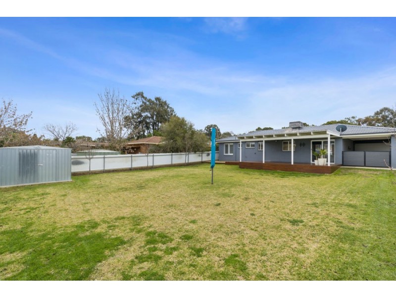 46 PUGSLEY AVENUE, Estella NSW 2650