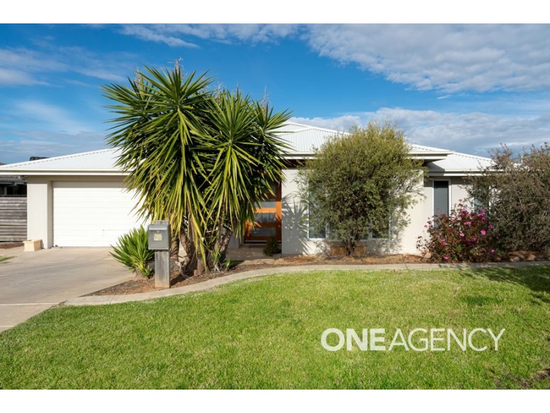 19 MIRRUL STREET, Glenfield Park NSW 2650