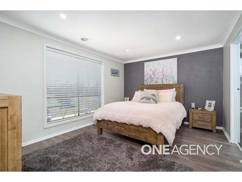 3 MAIN STREET, Lake Albert NSW 2650