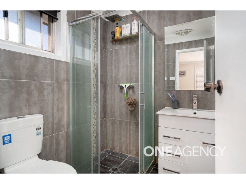 3 MAIN STREET, Lake Albert NSW 2650