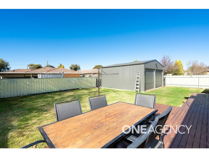 3 MAIN STREET, Lake Albert NSW 2650