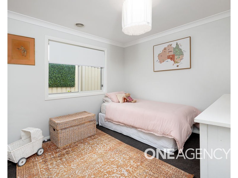 10 WINTER AVENUE, Gobbagombalin NSW 2650
