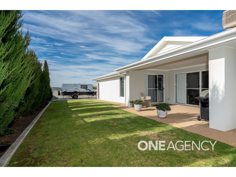 8 YANDEE PLACE, Estella NSW 2650