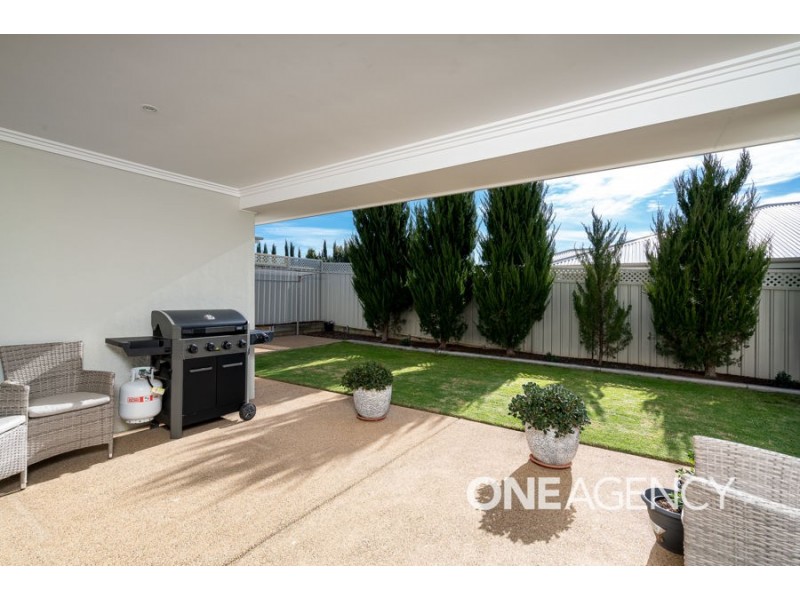 8 YANDEE PLACE, Estella NSW 2650