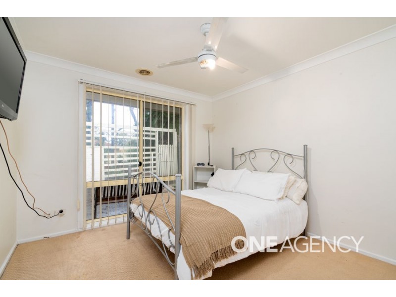 13 NANDINA AVENUE, Lake Albert NSW 2650