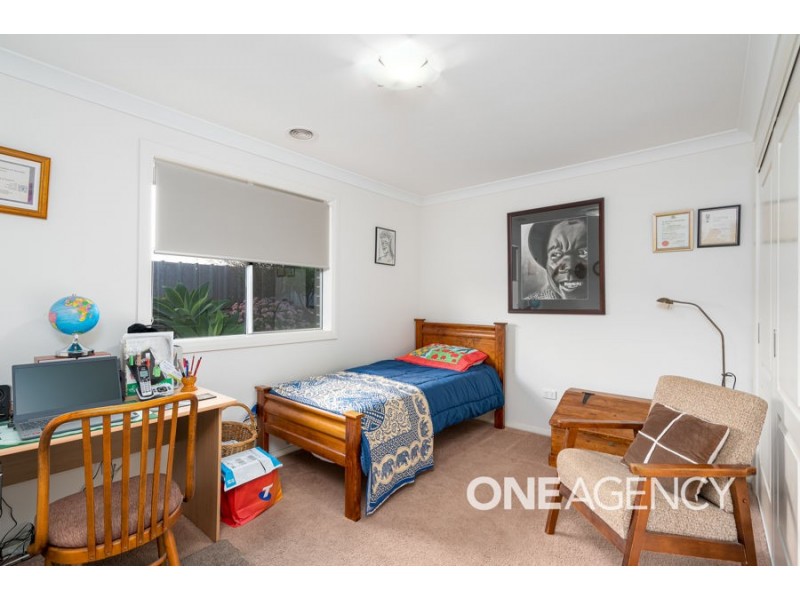 2/15 MURNDAL PLACE, Bourkelands NSW 2650