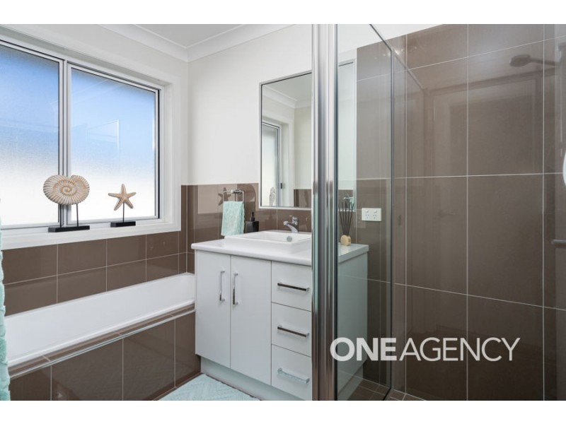 135 BROOKLYN DRIVE, Bourkelands NSW 2650