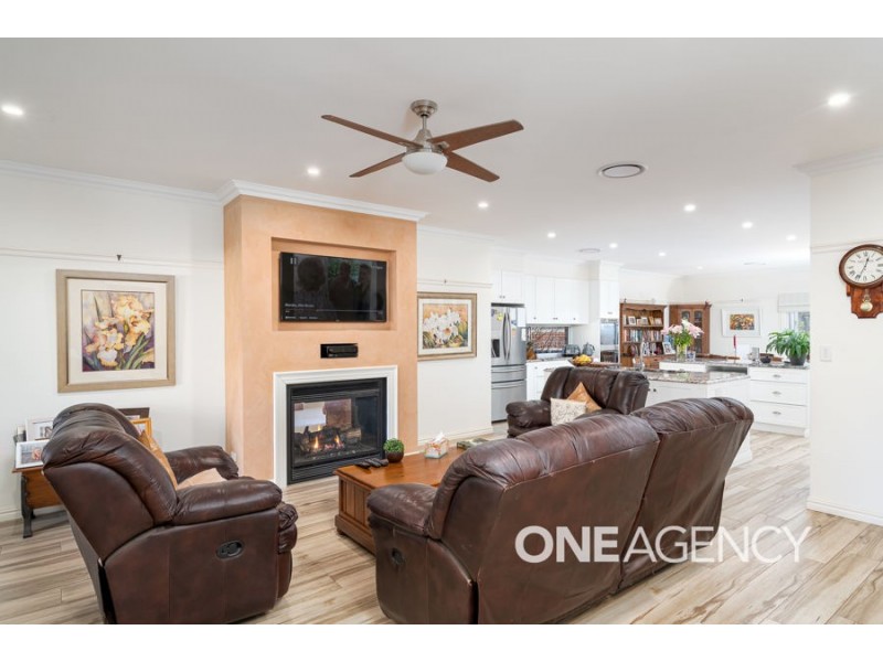5 ST AUBINS PLACE, Bourkelands NSW 2650