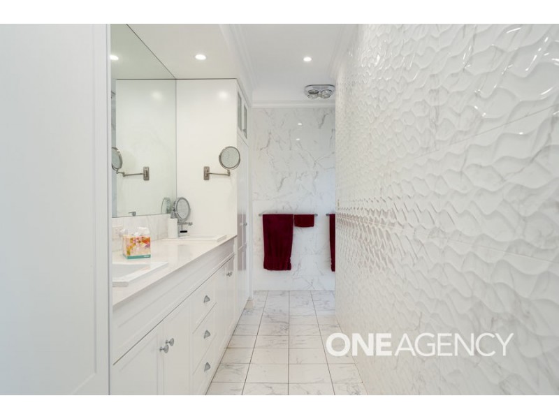5 ST AUBINS PLACE, Bourkelands NSW 2650