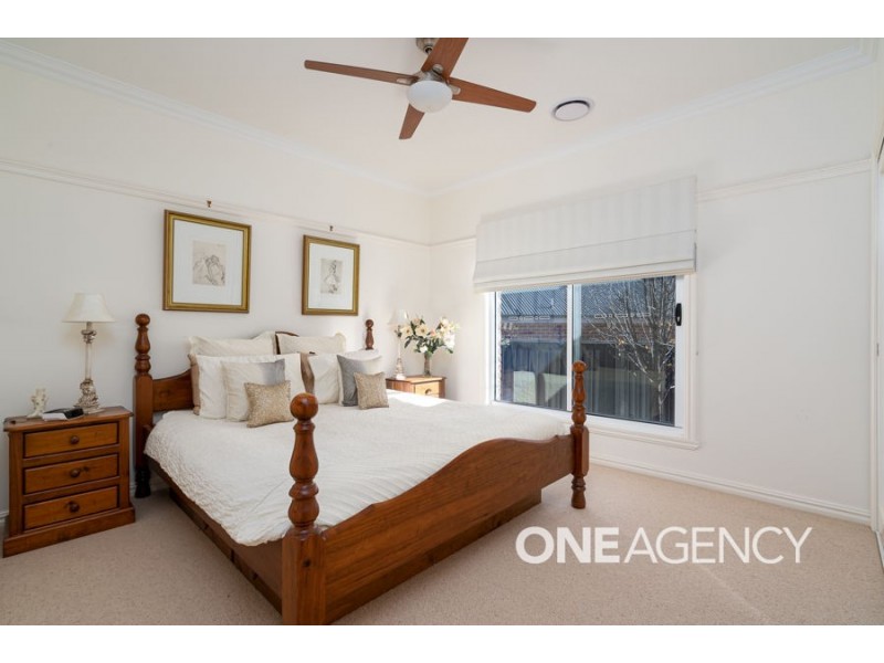 5 ST AUBINS PLACE, Bourkelands NSW 2650