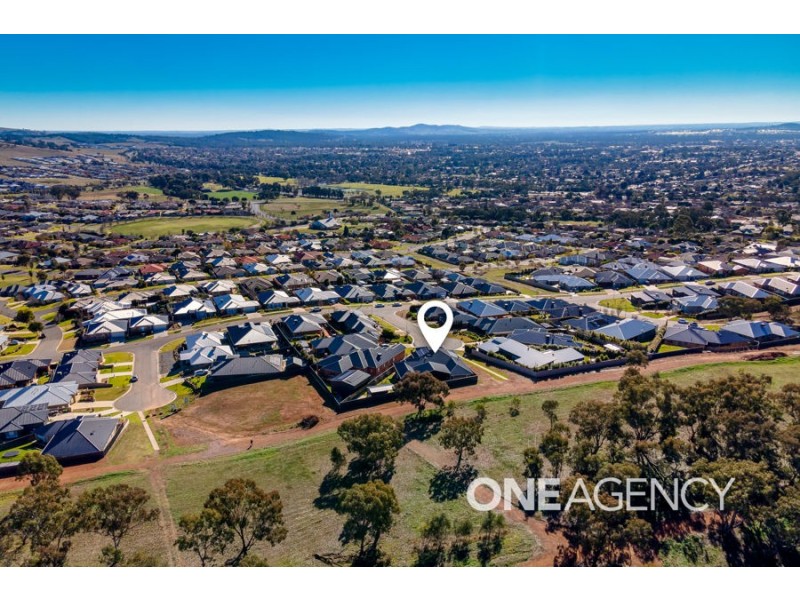 5 ST AUBINS PLACE, Bourkelands NSW 2650