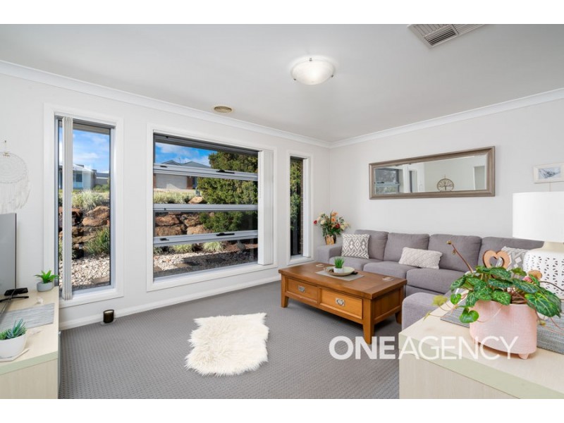 64 KALOONA DRIVE, Bourkelands NSW 2650