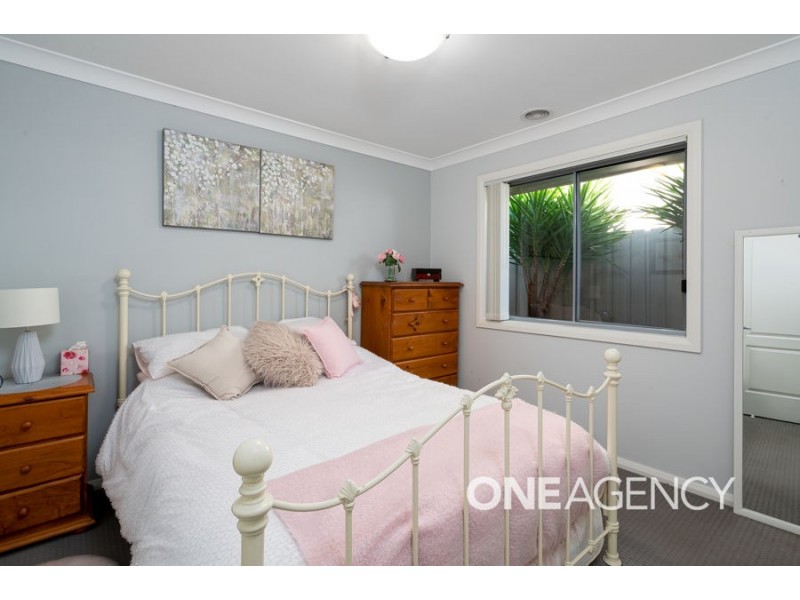 64 KALOONA DRIVE, Bourkelands NSW 2650