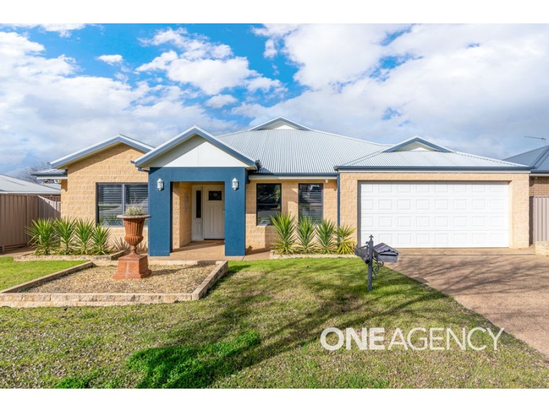 61 STIRLING BOULEVARD, Tatton NSW 2650