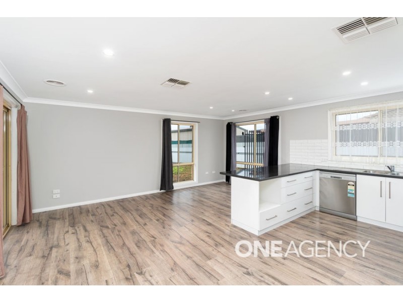 20 ELDERSHAW DRIVE, Forest Hill NSW 2651