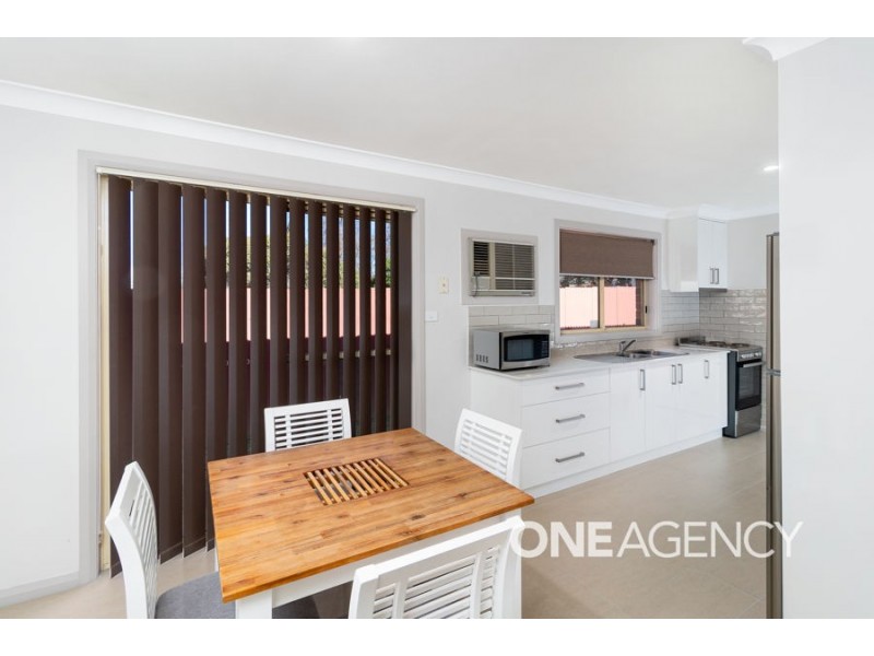6/108 UNDURRA DRIVE, Glenfield Park NSW 2650