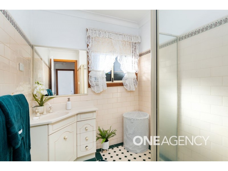 1/210 GURWOOD STREET, Wagga Wagga NSW 2650