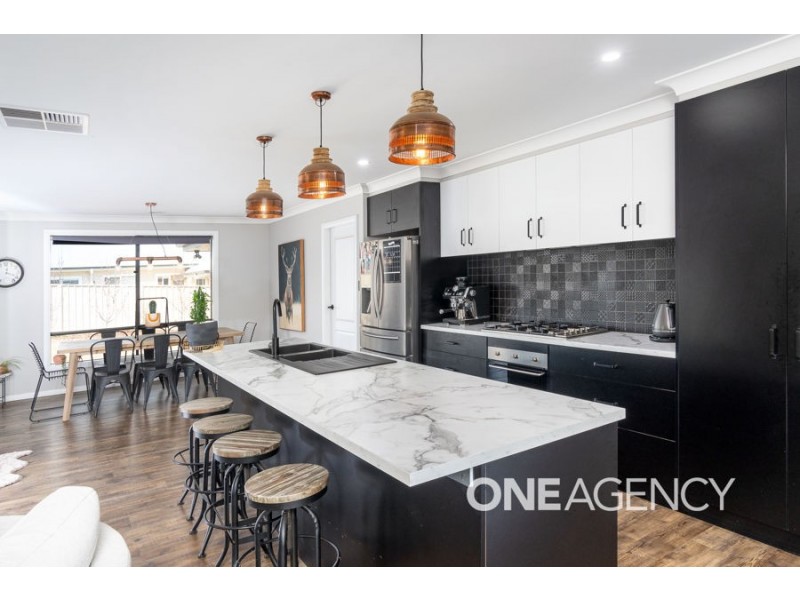 54 ROSS PARKWAY, Gobbagombalin NSW 2650