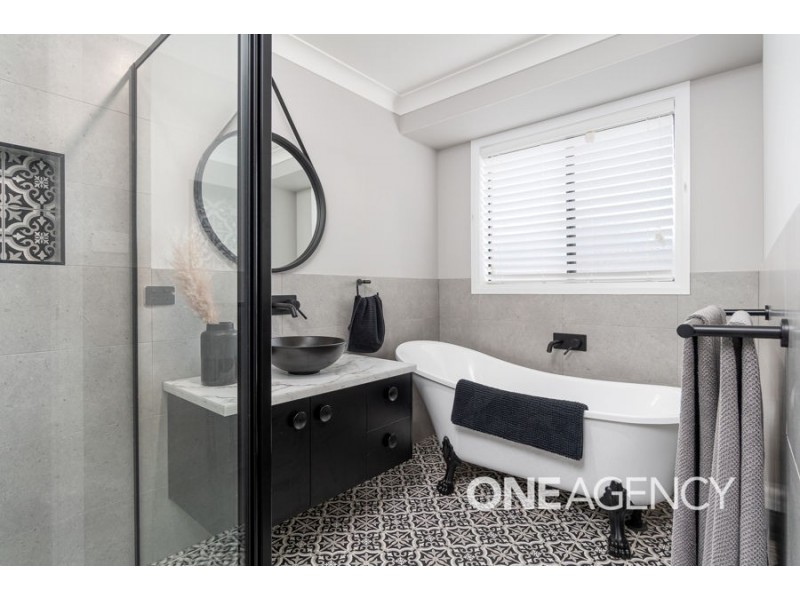 54 ROSS PARKWAY, Gobbagombalin NSW 2650