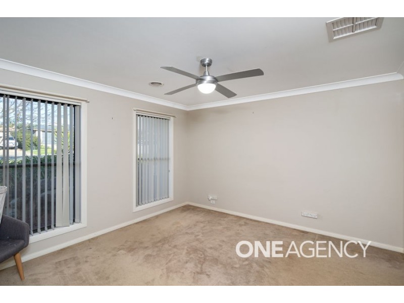 14 MELALEUCA DRIVE, Forest Hill NSW 2651