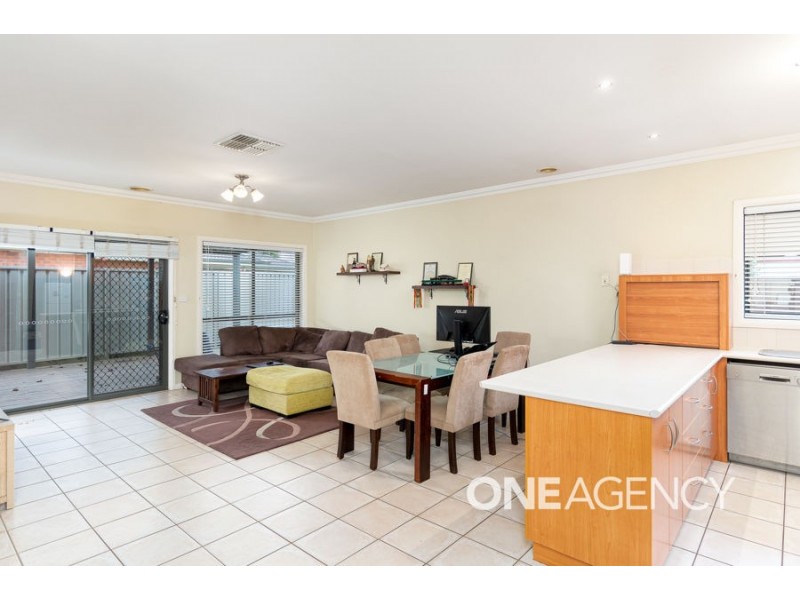 1/19 WALLA PLACE, Glenfield Park NSW 2650