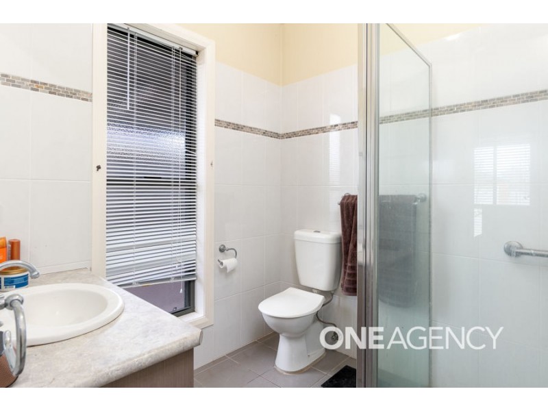 1/19 WALLA PLACE, Glenfield Park NSW 2650