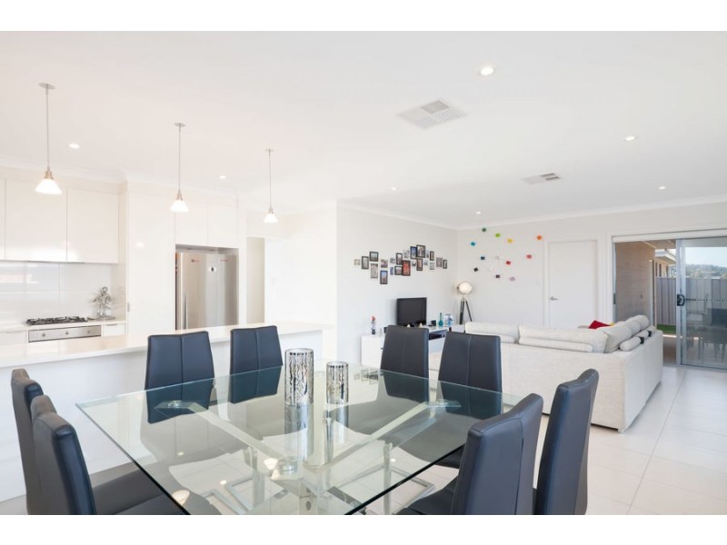 3/9 CLARENCE PLACE, Tatton NSW 2650