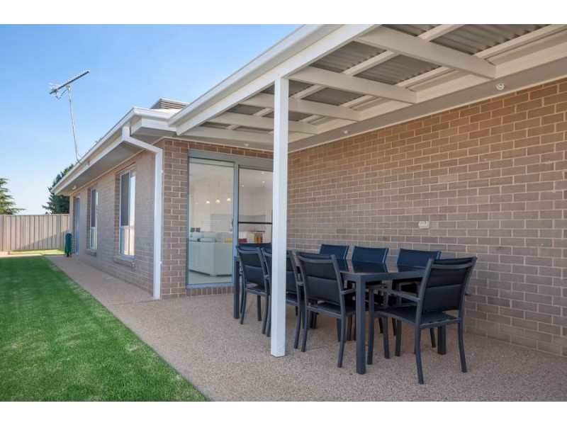 3/9 CLARENCE PLACE, Tatton NSW 2650