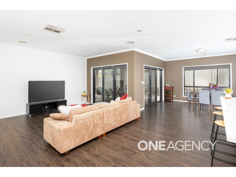 24 MAITLAND DRIVE, Estella NSW 2650