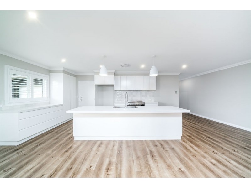 95 COLEMAN STREET, Turvey Park NSW 2650