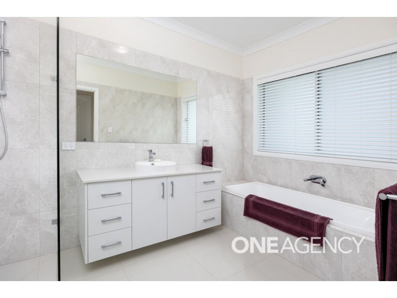 48 MATILDA CRESCENT, Gumly Gumly NSW 2652