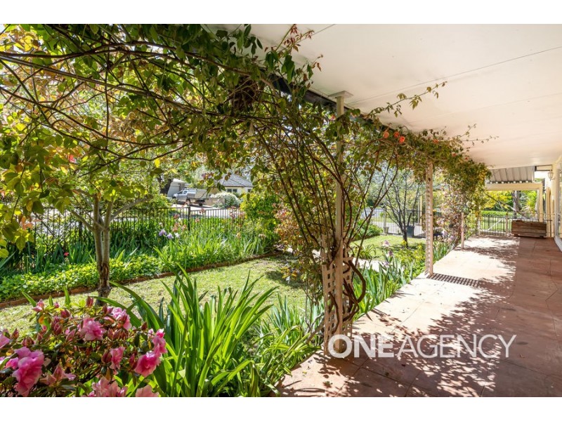 8 JOHN STREET, Kooringal NSW 2650