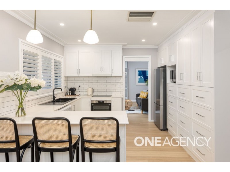 9 AMSTERDAM CRESCENT, Tolland NSW 2650