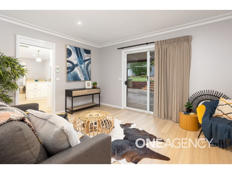 9 AMSTERDAM CRESCENT, Tolland NSW 2650