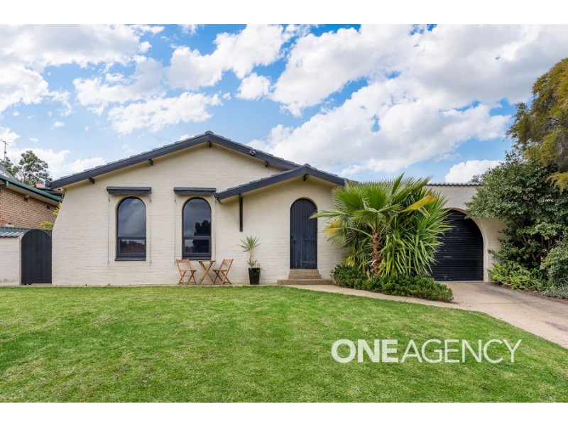 13 MALUMBA CRESCENT, Kooringal NSW 2650