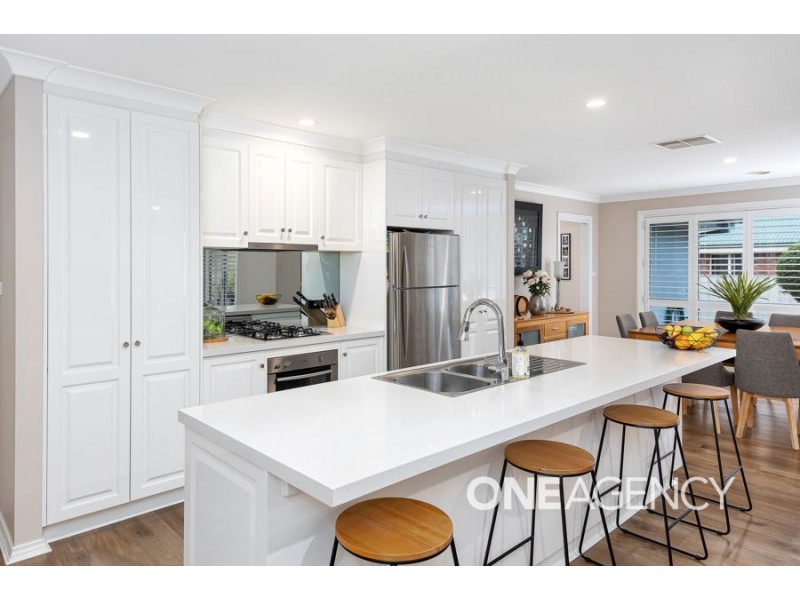 8 YARRAWAH CRESCENT, Bourkelands NSW 2650