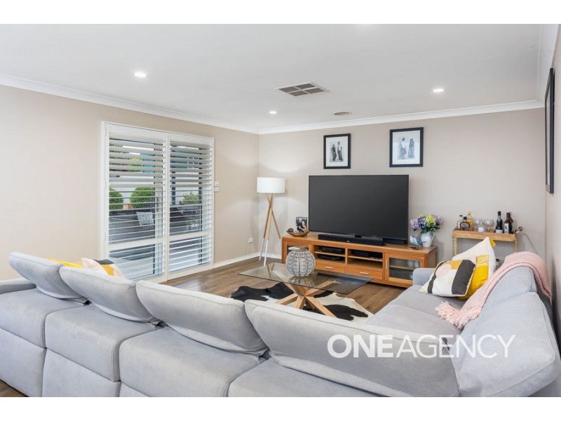 8 YARRAWAH CRESCENT, Bourkelands NSW 2650