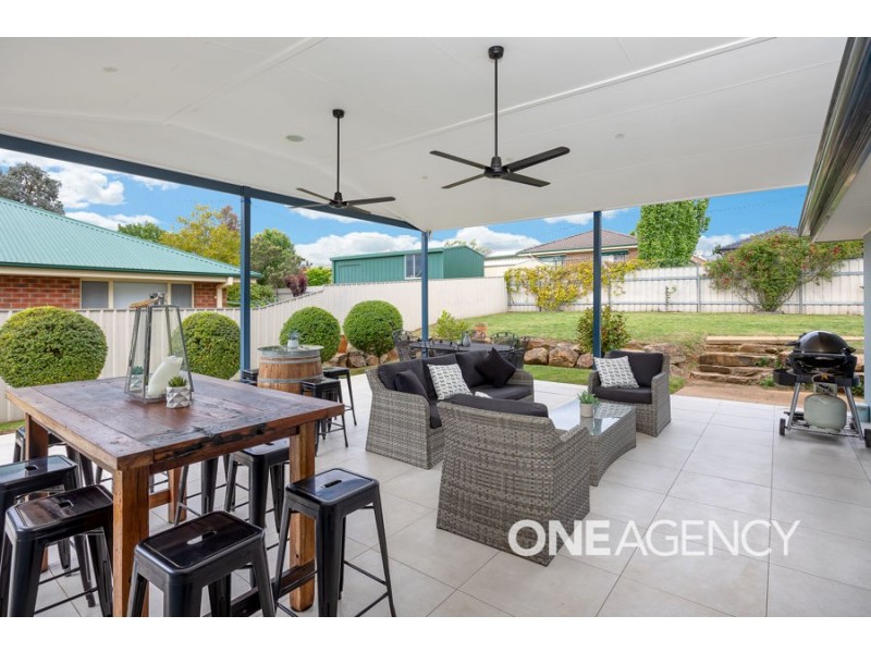 8 YARRAWAH CRESCENT, Bourkelands NSW 2650