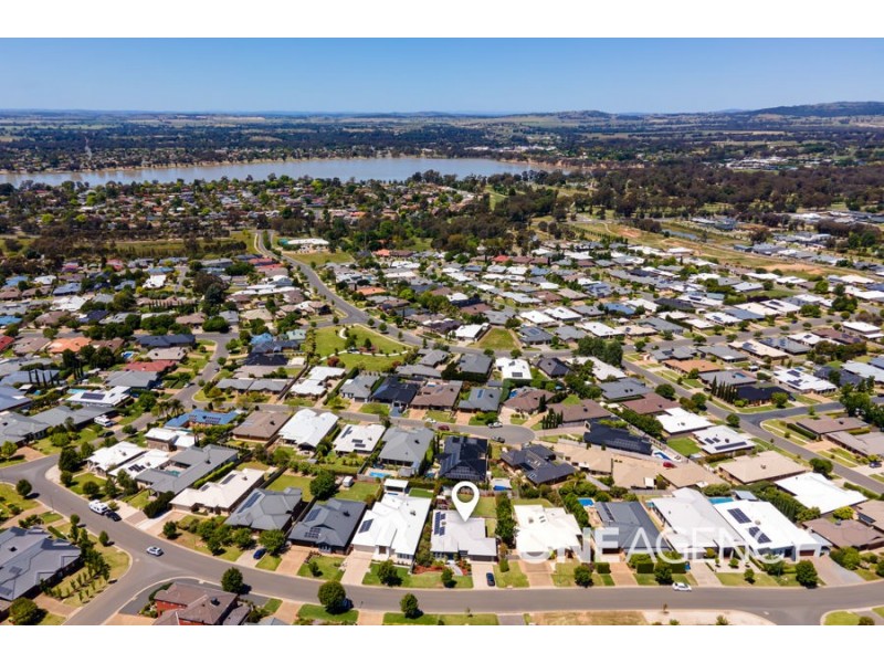 14 BRINDABELLA DRIVE, Tatton NSW 2650