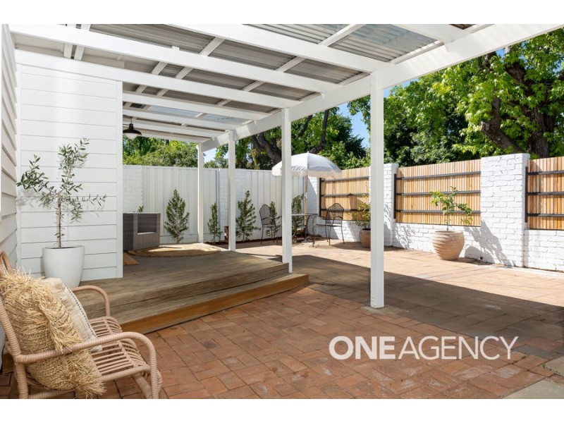 53 HEYDON AVENUE, Turvey Park NSW 2650