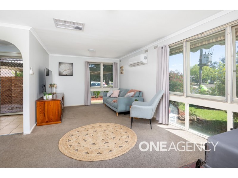 6 STILLMAN AVENUE, Kooringal NSW 2650