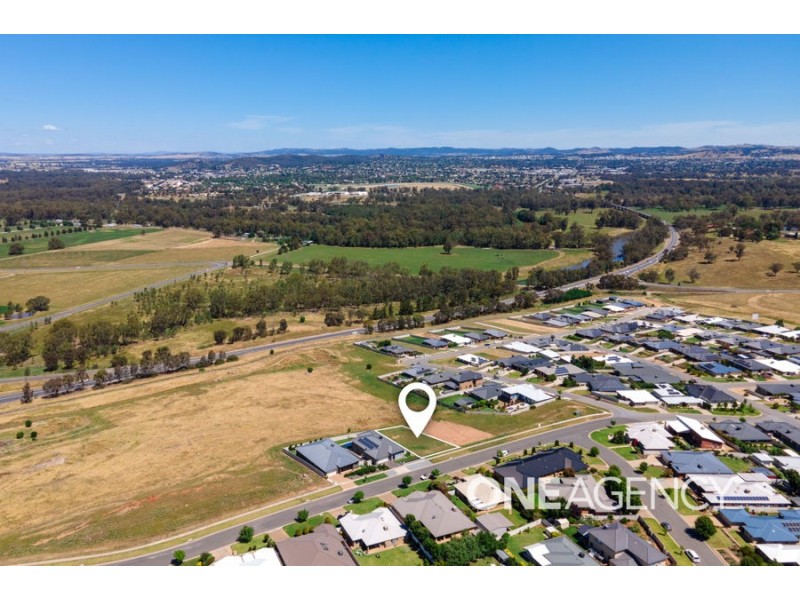 49 FRANKLIN DRIVE, Estella NSW 2650
