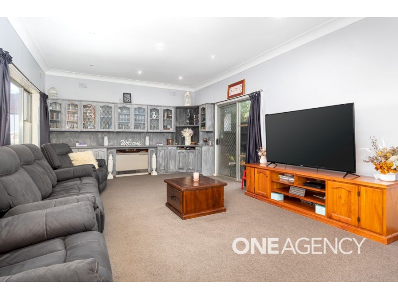 429 LAKE ALBERT ROAD, Kooringal NSW 2650